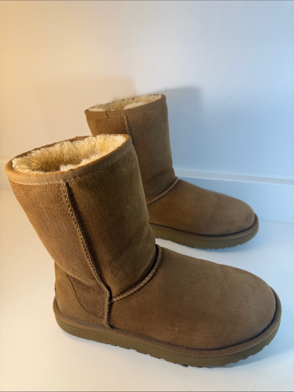 UGG Classic Chestnut Short II Chestnut Suede Boots - Size 7 - Picture 3 of 11